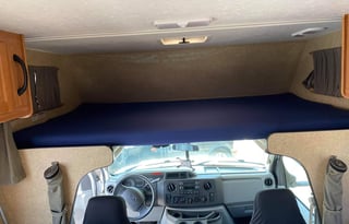 SeaKingH2O 2017 Majestic 28A Kid and Pet friendly