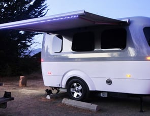 Airstream RV Nest 16U