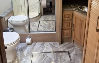 Luxury Disel Push, sleeps 8, 1.5 bath, washer &dry