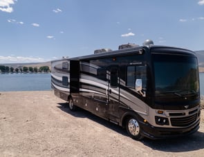 Fleetwood RV Bounder 36H