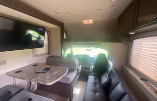 2018 BEAUTY Thor Motor Coach Chateau 29G