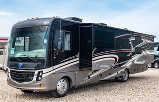 2018 Holiday Rambler Vacationer XE 36D