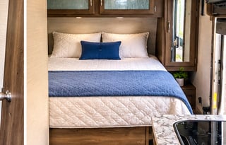 Charlene’s Wi-Fi • Kid & Pet-Friendly Cozy Camper