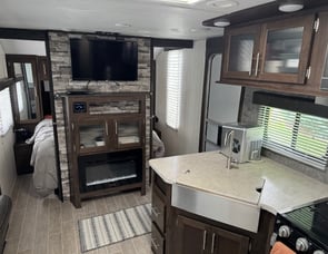 Forest River RV Cherokee Grey Wolf 26BH