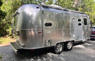 2021 Airstream Flying Cloud 23' RB Bunk