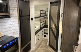 Deluxe Farmhouse Glamper