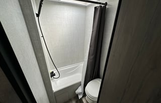 Sleeps 8 - New Travel Trailer Kingsport