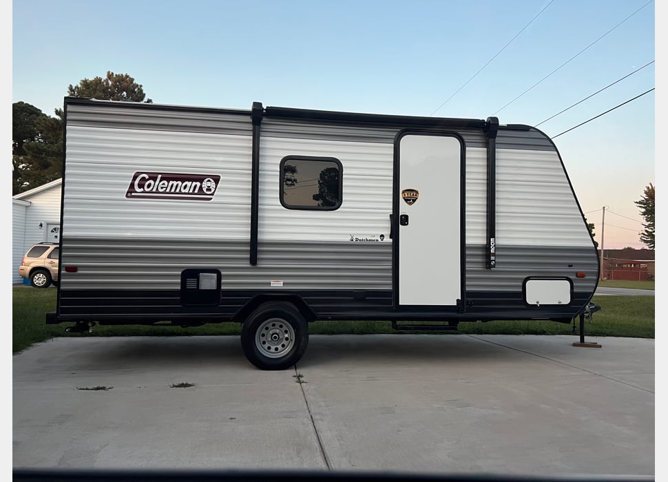 Travel Trailer rentals in Sims