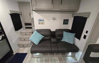 Brand New Clipper, Spacious and Clean