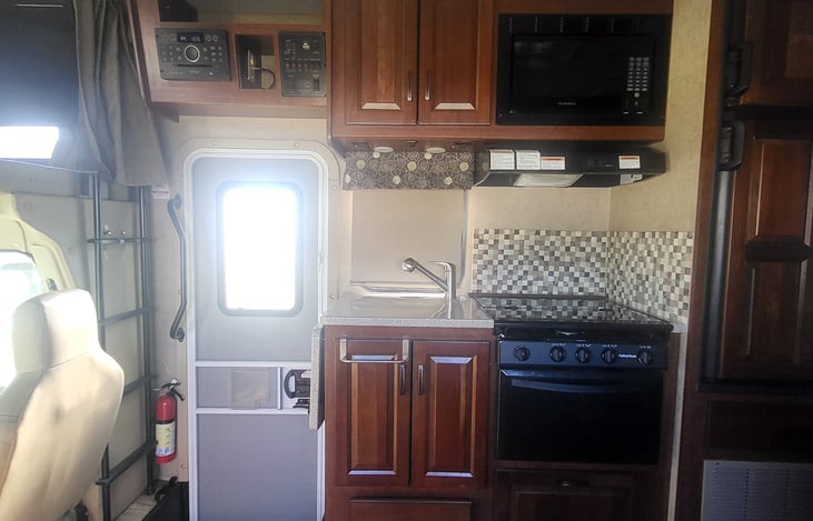 Kitchen Right Side Of Vehicle