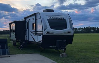 2022 KZ Connect 322BHK