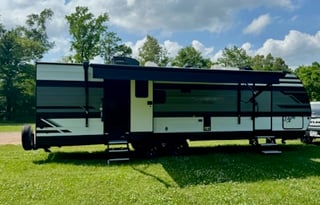 KD's Grand Design - Transcend Your Adventure