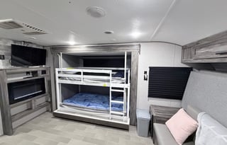 Family Toy Hauler w/ Bunks - 2021 Wildwood