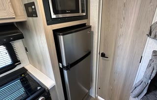 Lightweight! NEW! 2023 Forest River E-pro 19bh