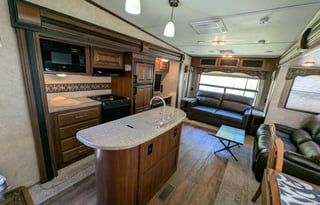 Keystone Cougar | Luxury Chef's Kitchen & 3 Slides