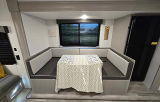 Brand New Viking, Spacious and Clean "The Beehive"