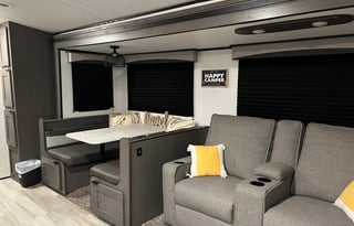 2021 Cruiser Embrace EL280 King bed w Bunk Room