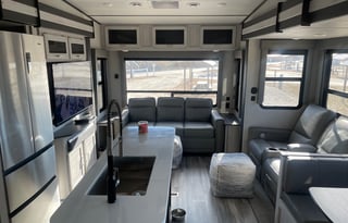 2022 Keystone RV Sprinter 3570FWLFT