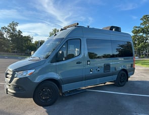 Thor Motor Coach Sanctuary 19P