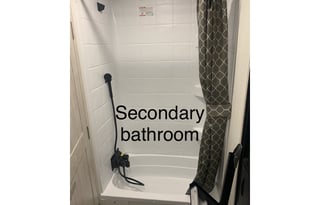 Luxury Glamping on Wheels (Pet Friendly)