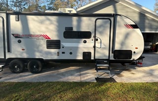 Family Toy Hauler w/ Bunks - 2021 Wildwood