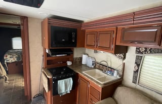 2013 Thor Motor Coach Chateau 31A