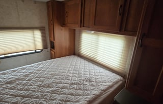 Coachmen Freelander 32BH Bunkhouse - LMI2133