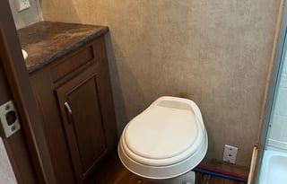 Park Hoppin' Memory Maker for Families and Pets