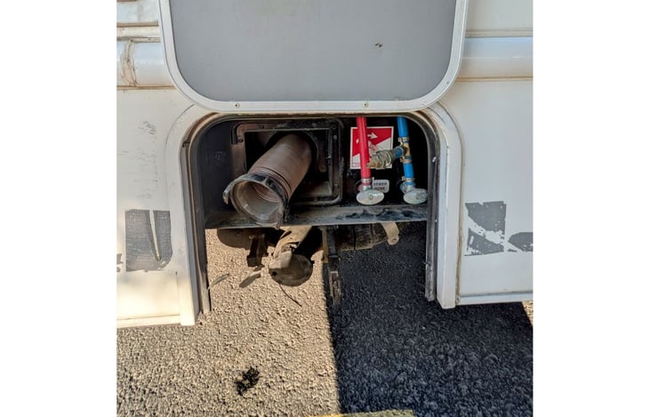 Tank dump & sewer hose