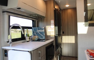 2025|B+|AWD|24'|Sleep 4|Easy Drive|offgrid|Kingbed