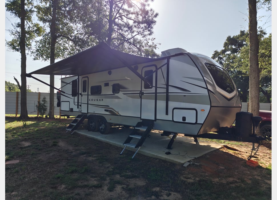 Travel Trailer rentals in Alford