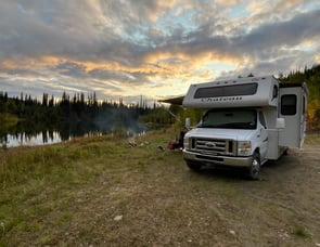 Four Winds RV Chateau 25C