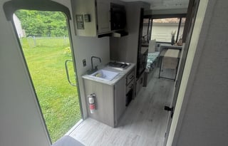 2025 Travel Trailer - Clean & Fully Equipped!