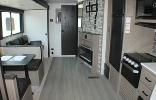 "The Hideout" - 2020 Keyston bunkhouse with 1.5 Bath