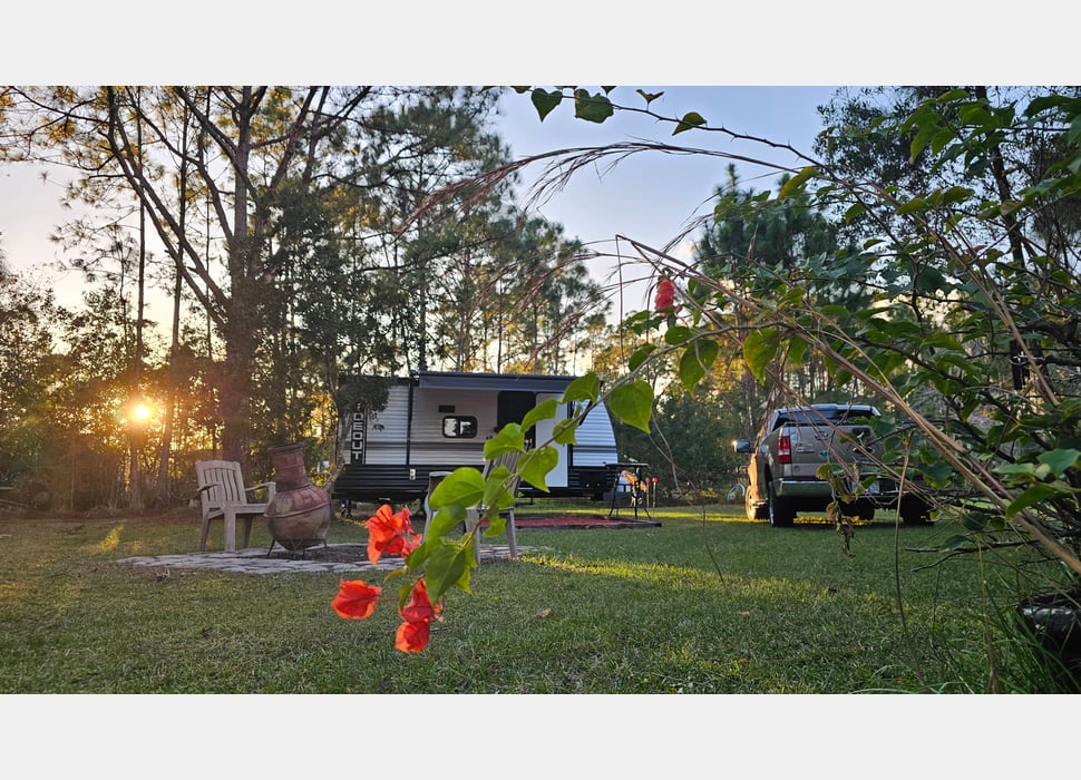 Travel Trailer rentals in HOLLIS