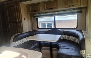 2015 Mercedes luxury Coachmen Prism -Diesel 15+mpg