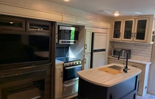 "Blue Grass Beauty" Jayco  Sleeps 8 Delivery Only