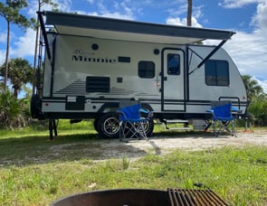 Winnebago Industries Towables Micro Minnie 2108FBS