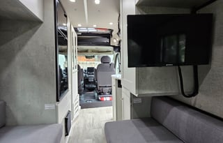 Patsy: 2022 Roadtrek Play Slumber