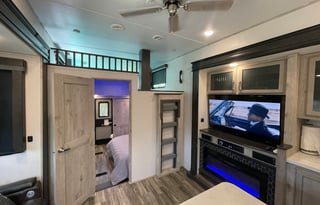 Multi-Bedroom/Loft  Camper On property Rental ONLY