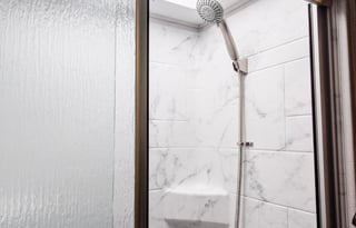 2021 27' RV with 3 Slides