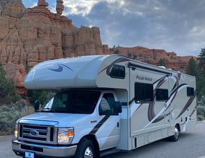 Thor Motor Coach Four Winds 30D