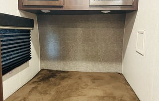 2019 Jayco Toy Hauler with patio -  Sleeps 6!