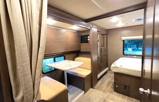 2019 Thor Motor Coach Freedom Elite 30FE Bunkhouse