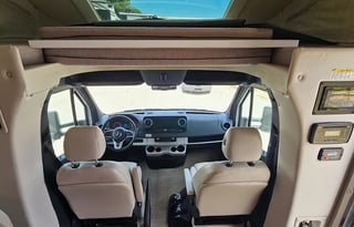 Mercedes-Benz Thor Tiberon 24FB