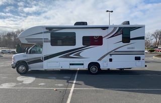 Great RV incl outside kitchen large inside TV