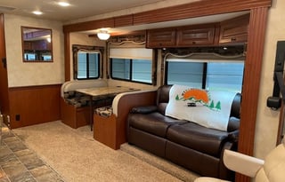 2011 Four Winds RV Windsport 32V HAL1806