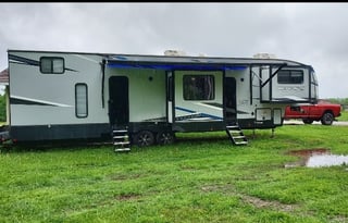 Artic Wolf 3990 Suite Forest river