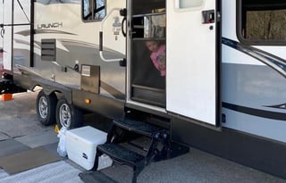 2019 Starcraft Launch Outfitter 27BHU