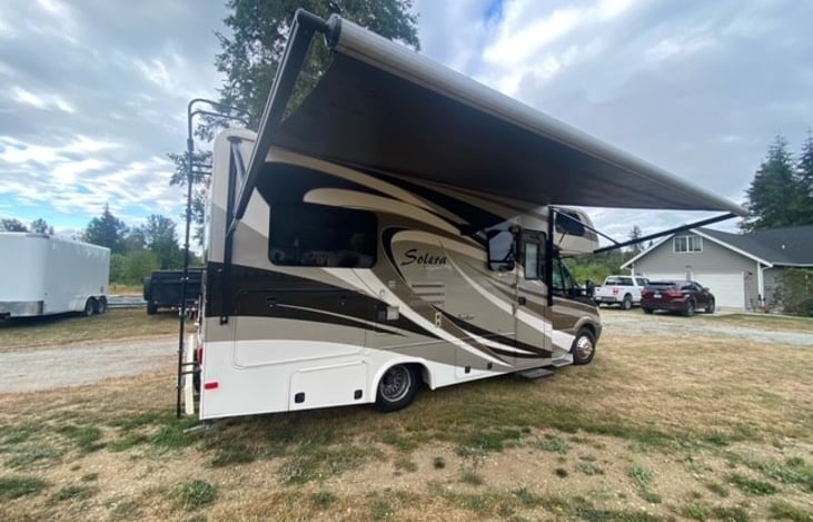 Huge awning to keep your campsite dry if it rains!